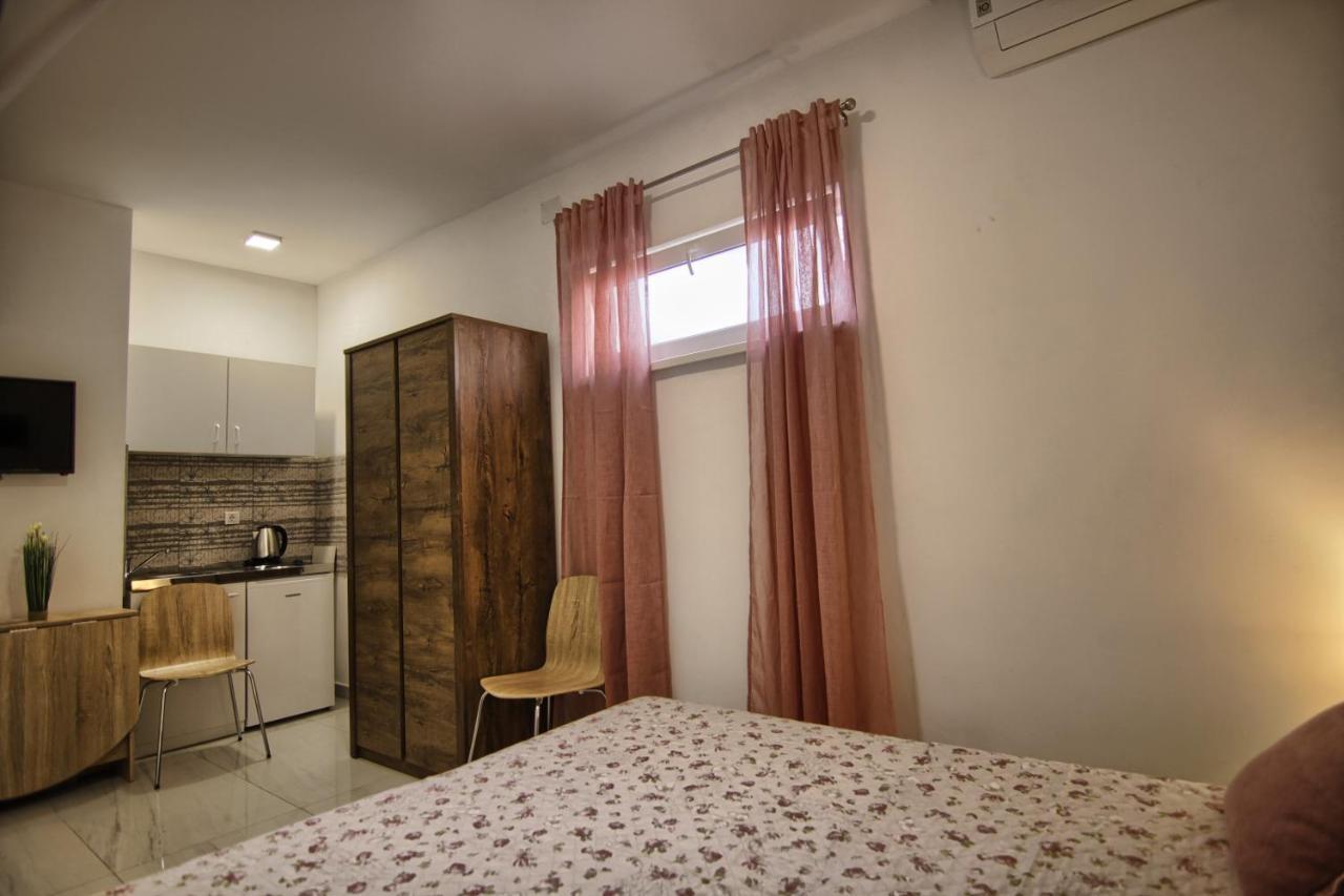 Rooms Dragica Pakostane Ngoại thất bức ảnh
